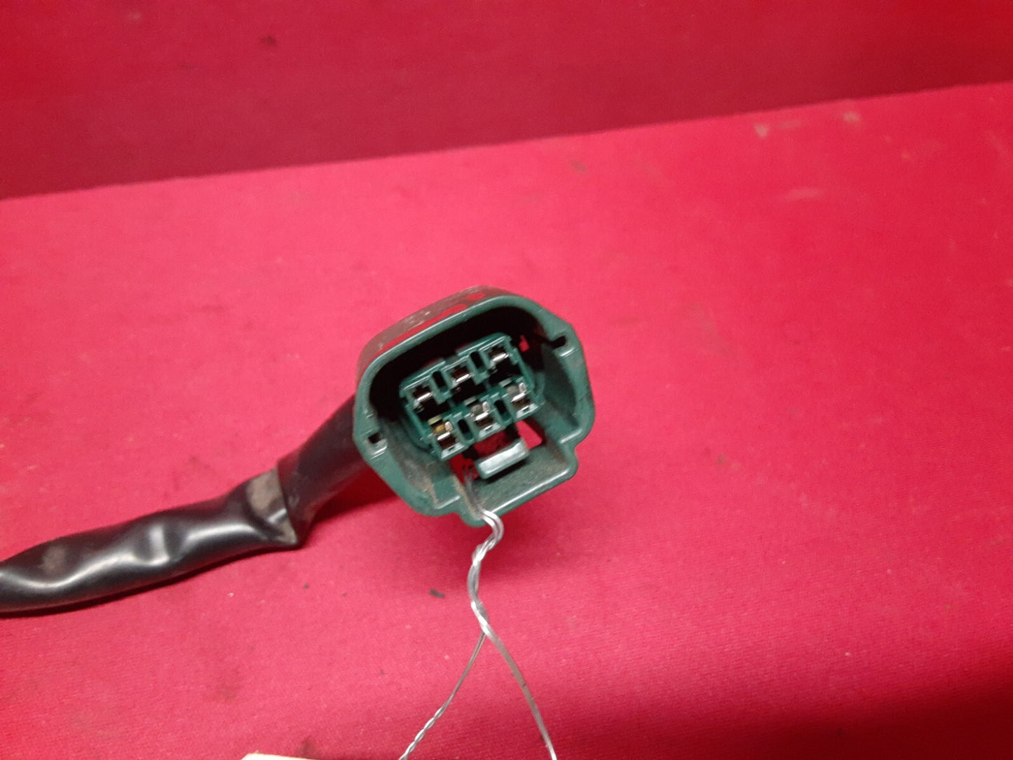 2002 - 2007 Nissan / Infiniti 3.5L V6 Throttle Body 16119-8J103    PIGTAIL WIRE