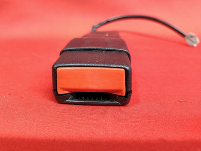 2013-2018 Dodge Ram Pickup FRONT Left -or- Right Seat Belt Buckle Tongue Black