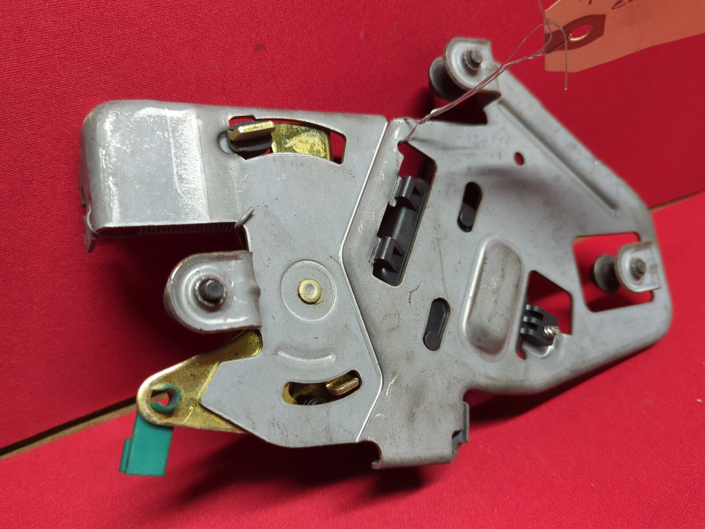 2001 2002 2003 2004 Jeep Grand Cherokee - Liftgate Hatch Lock Actuator 5018479AB