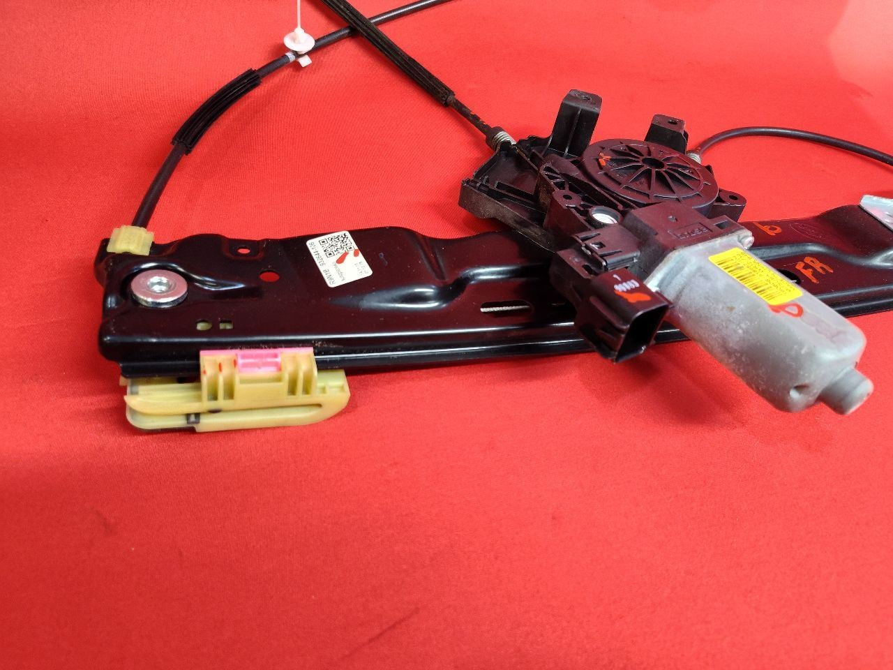 12-19 Range Rover Evoque FRONT RIGHT PASSENGER Window Regulator & Motor