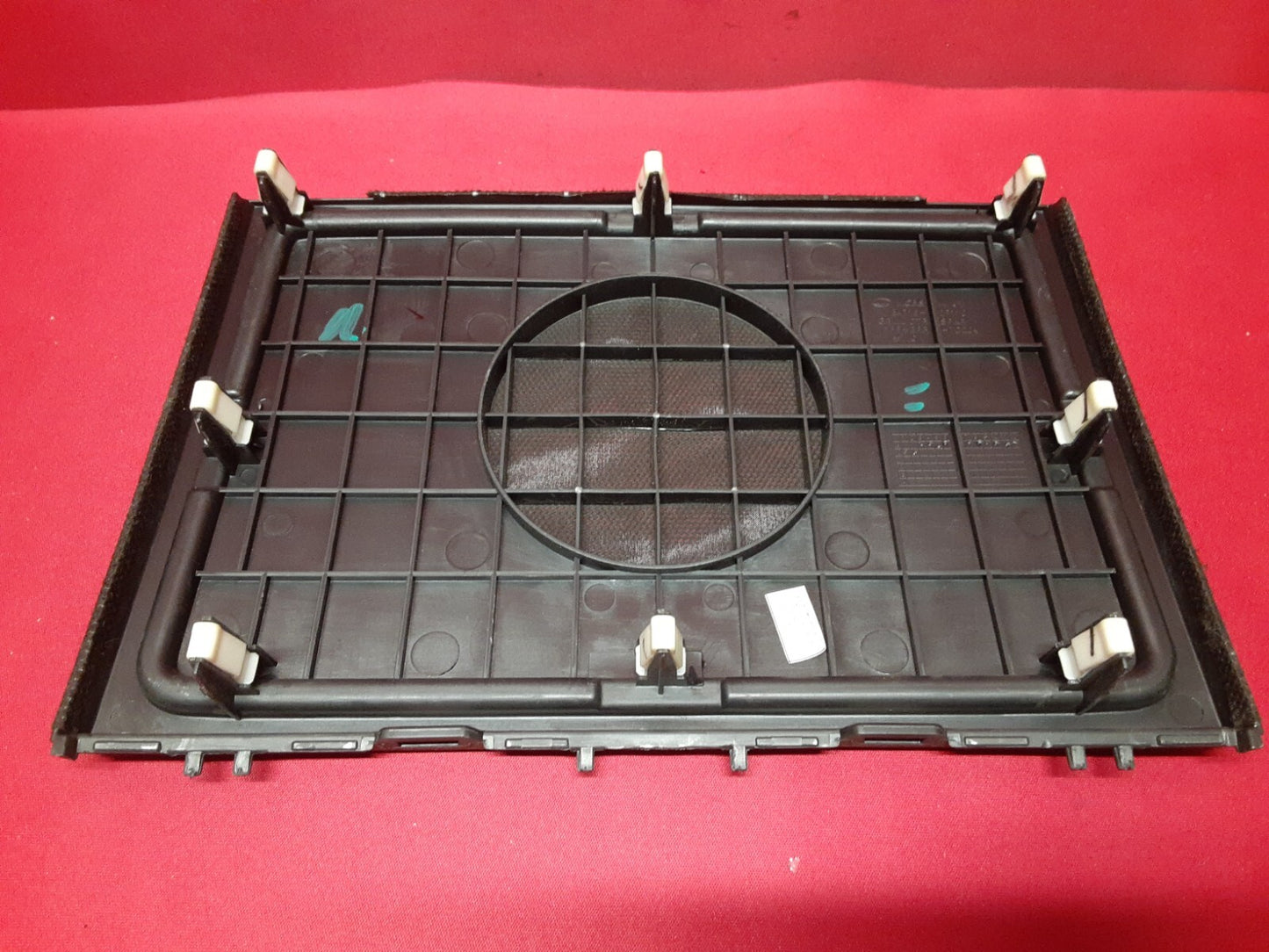 2011 - 2013 Kia Sorento Center Dash Speaker Grille Cover Black 84715-2P100-VA