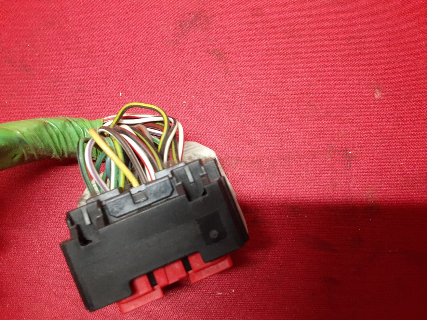 2005 Ford Focus 2.0L L4 A/T Engine Control Module ECM 5S4A-12A650-BG  PIGTAILS