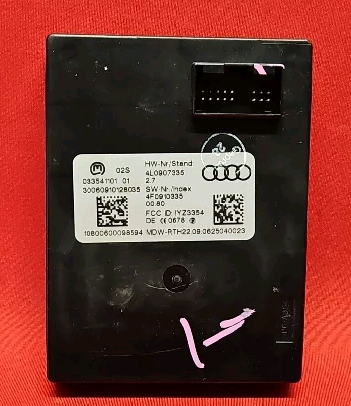 2007 - 2015 Audi Q7 Theft Locking Keyless Entry Control Module - 4L0907335B