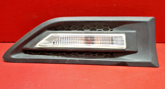 2012 2013 Kia Soul Right Pass Turn signal Marker Lamp 92302-2K000