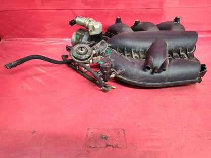 2001-2004 Ford Escape XLS XLT 3.0L V6 DOHC Upper Intake Manifold Plenum Inlet