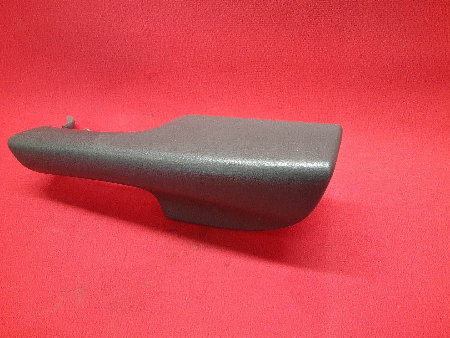 2002 2003 2004 Chevrolet Trailblazer Front Right Door Arm Rest Gray 15155312