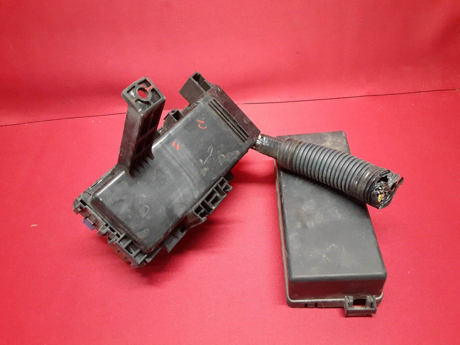 2006 Nissan Pathfinder 4WD Engine Fuse Box Junction Block VIN A 4th Digit