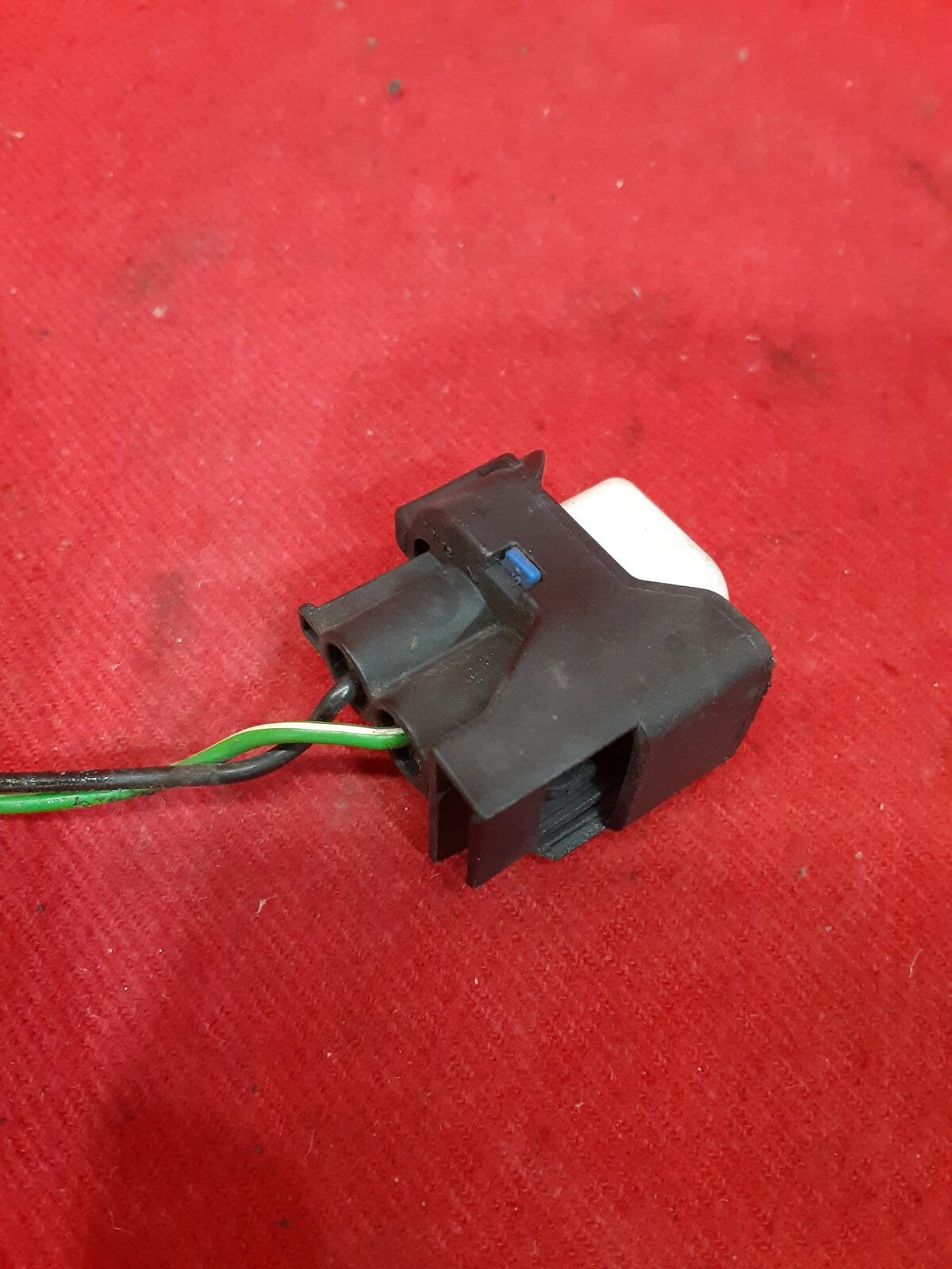 2011 2012 2013 Volvo c30 Fog Light Lamp PIGTAIL