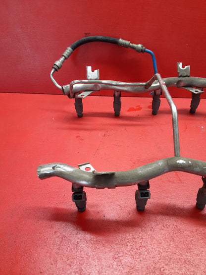 2003 2004 2005 Land Rover Range Rover 4.4L V8 Fuel Rail W/ Injectors MJY000040