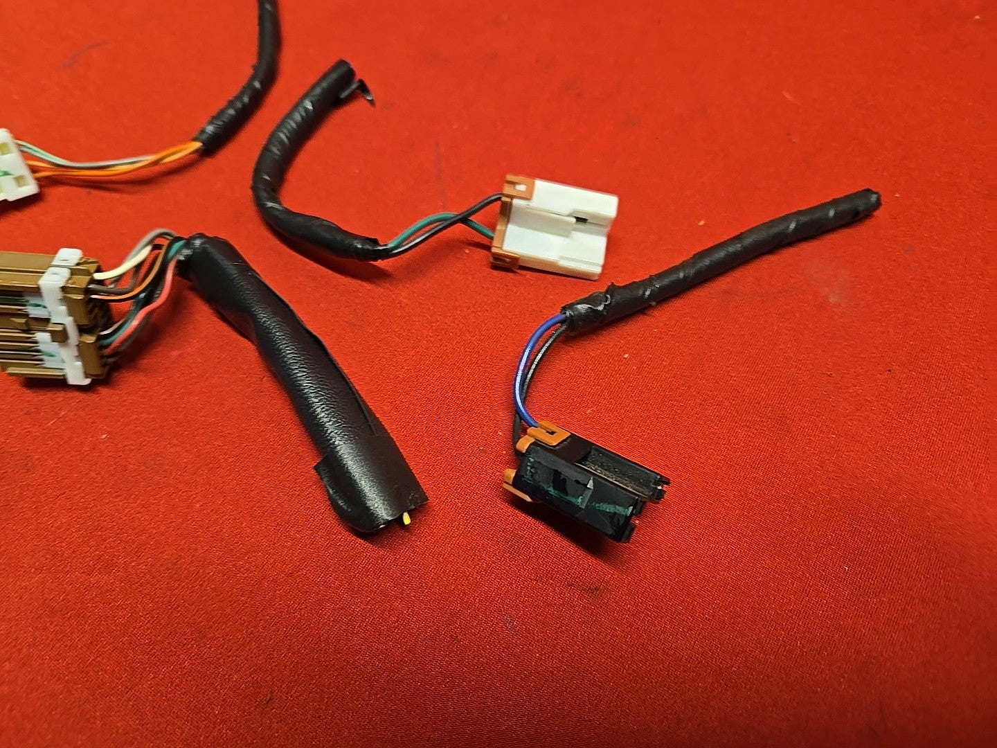 2011 Kia Sorento Center Dash Auxiliary USB Port Dual 12v Plug - PIGTAIL WIRES