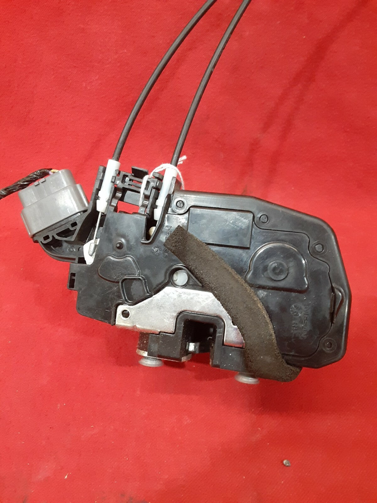 2008 - 2010 - Nissan Rogue - Front Right Door Lock Actuator - 80500-JM00A