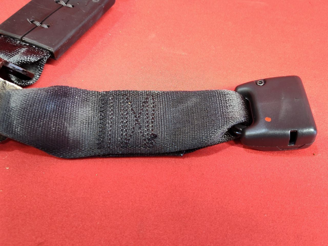 2018-2020 Chevy Equinox GMC Terrain Rear 2nd Row LEFT DRIVER Seat Belt Buckle