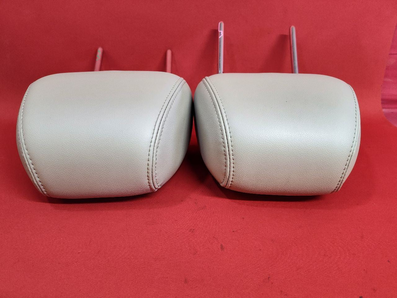 2013 2014 Ford Focus FRONT Left Right Seat Headrest Set Medium Stone LEATHER