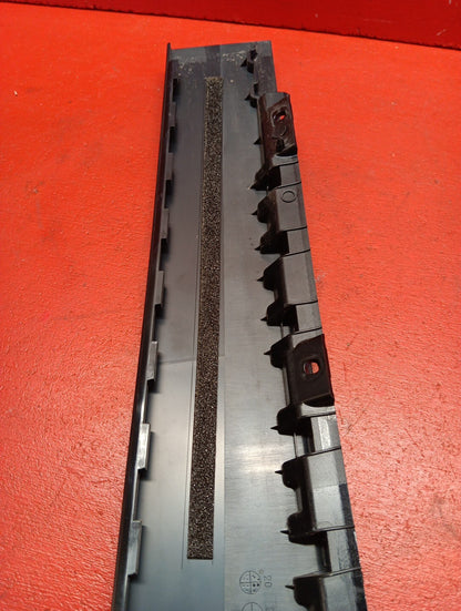 2022-2023 Mitsubishi Outlander Front Right Door Applique 7407A510