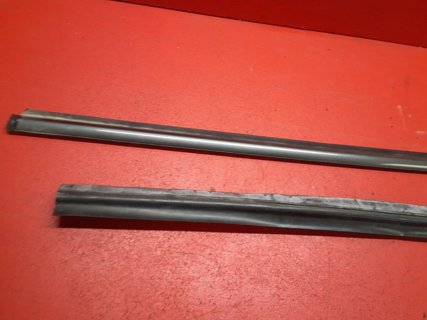 1997-2006 Jaguar XK8 XKR X100 Right Passenger Belt Molding Door