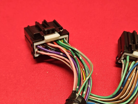 2001 - 2006 Mitsubishi Montero LIMITED/XLS Cabin Fuse Box Module PIGTAIL WIRES