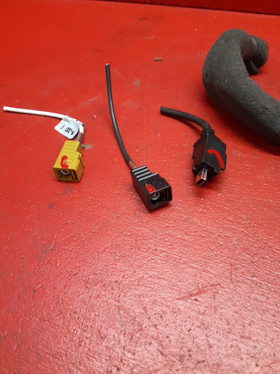 2014Chevrolet Spark Radio Control Unit Pigtails 95413353