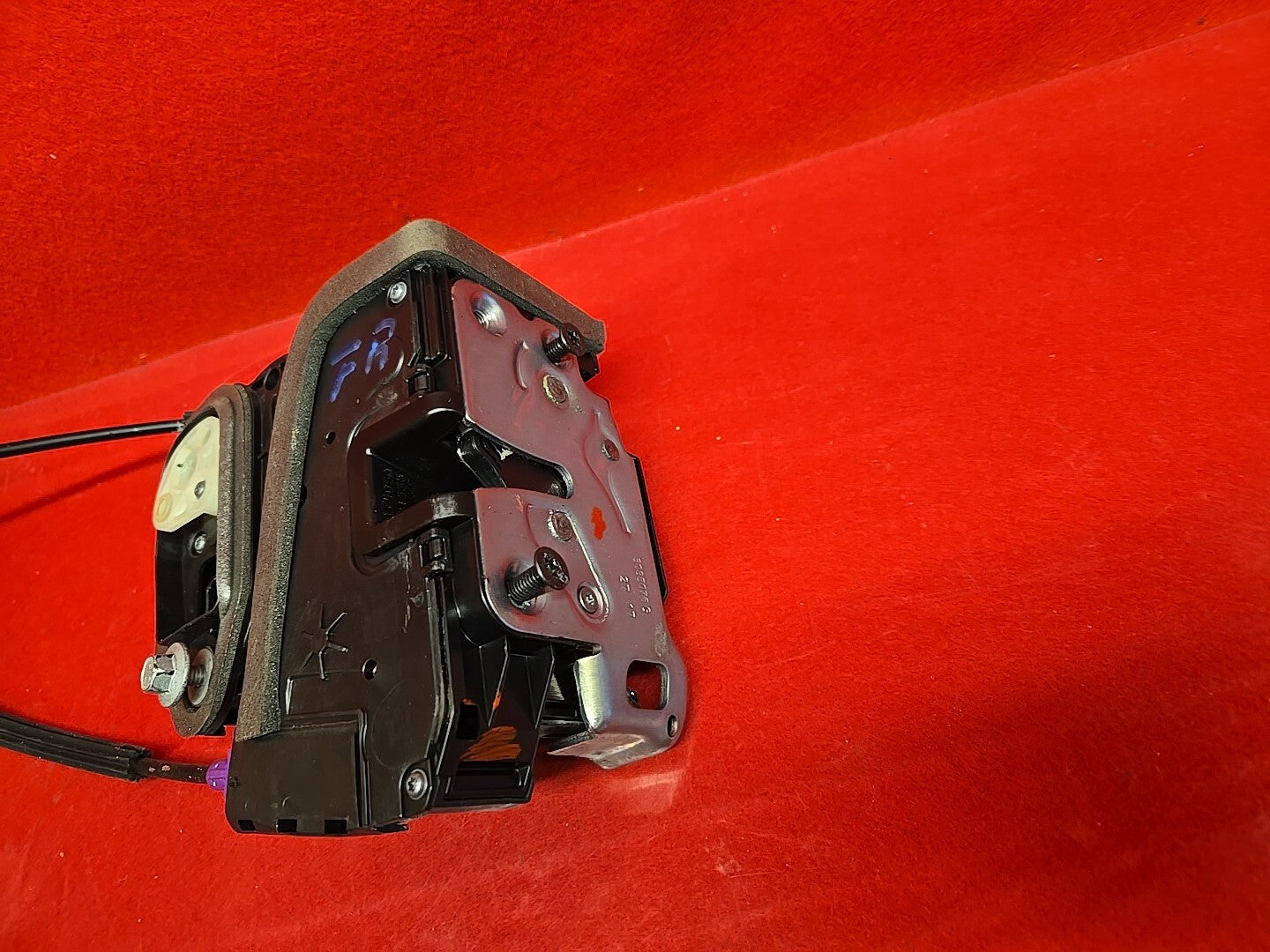 2013-2024 GM Buick Chevy GMC Cadillac FRONT RIGHT PASSENGER Door Latch Actuator