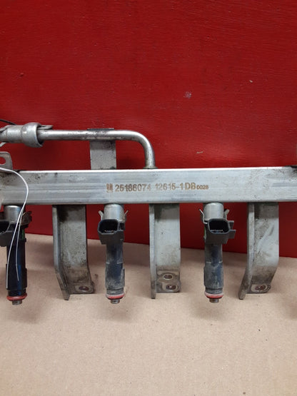 2013 2014 2015 Chevrolet Spark 1.2L Fuel Rail W/ Injectors assembly 25190789
