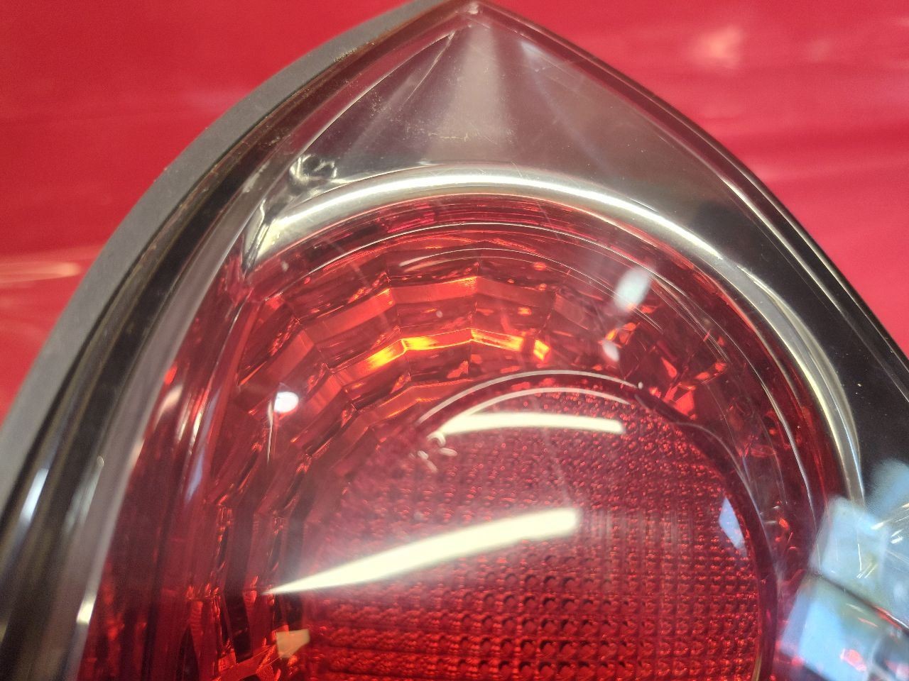 2000-2003 Lexus RX300 Right Passenger INNER Tailgate Mounted Tail Light Lamp