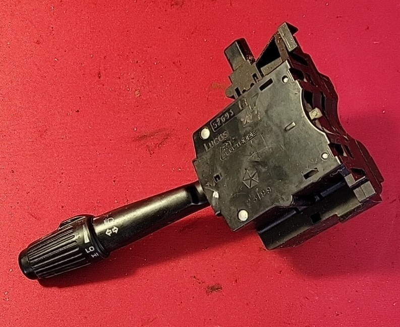 1997 1998 Jeep Grand Cherokee Turn Signal Wiper Switch Stalk w/ Hazard 05252815