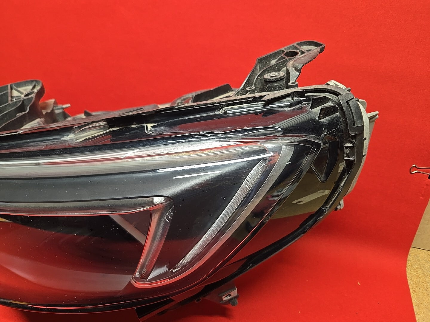 18-20 Buick Regal Sportback Tourx LEFT DRIVER Headlight HALOGEN - MNT TABS GOOD