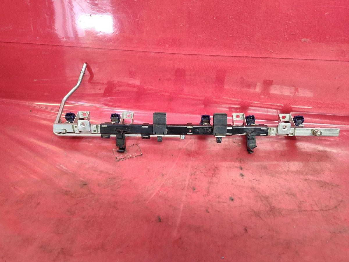 2001-2006 BMW 3.0L L6 Z/X/3/5 Fuel Ramp Rail Bracket Injectors Full Set - 127k