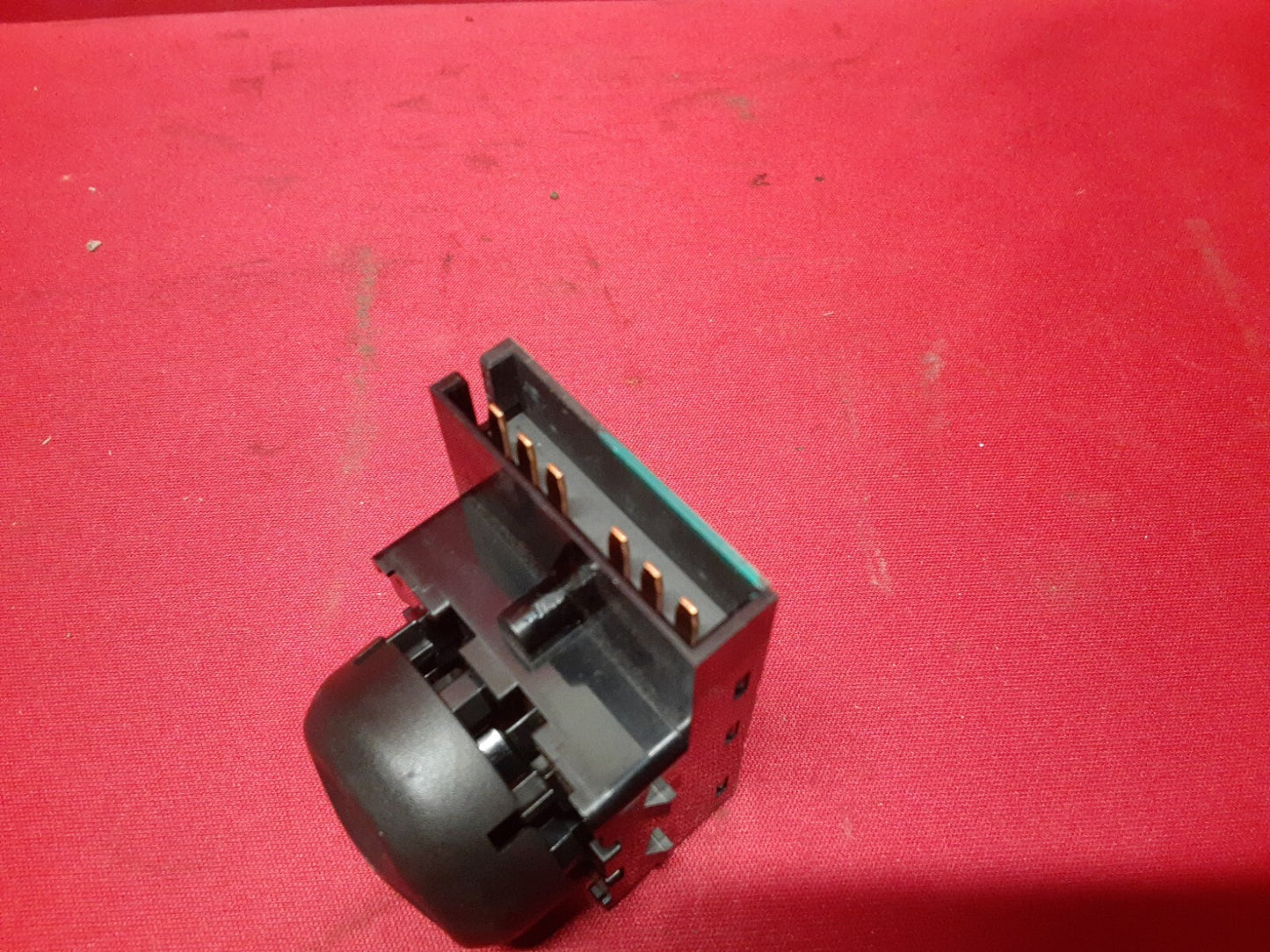2005 - 2022 Chevy Cadillac GMC Buick Lumbar Seat Adjustment Switch 84477509