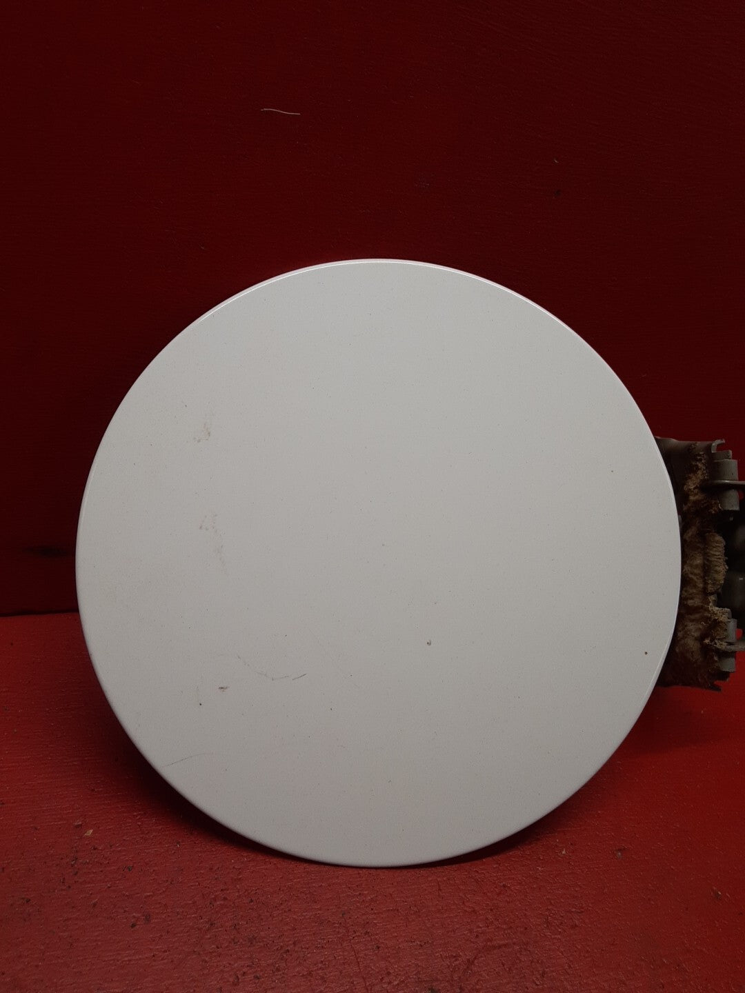 2002 -2006 GM Multi Vehicle Fuel Door Summit White 15124078