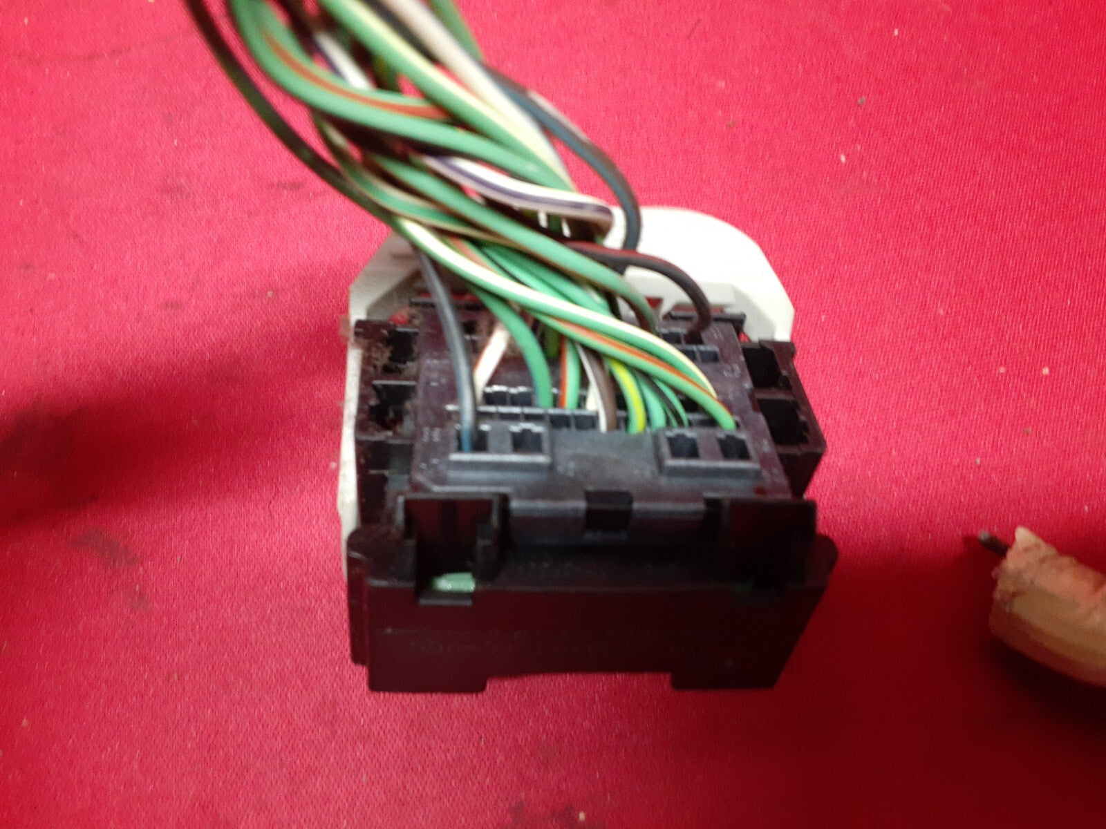 2005 Ford Focus 2.0L L4 A/T Engine Control Module ECM 5S4A-12A650-BG  PIGTAILS