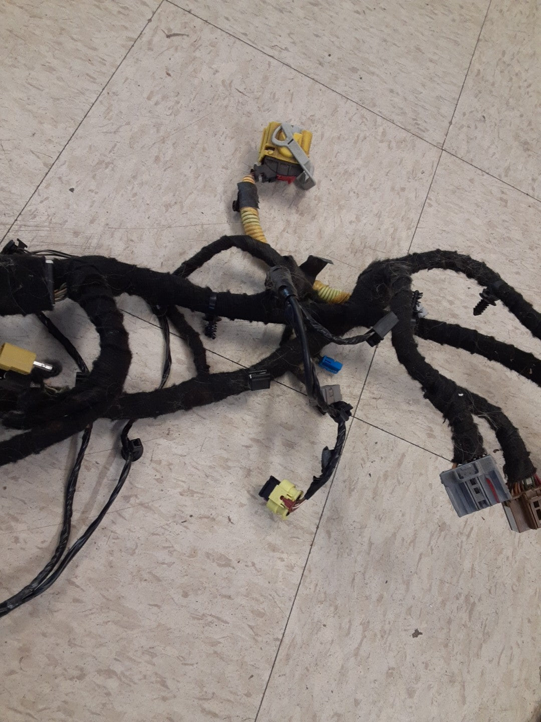 2012 GM Chevrolet Sonic Instrument Panel Dash Complete Wiring Harness 95938655