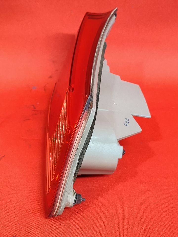2011-2013 Lexus IS250 IS350 Sedan LEFT DRIVER INNER Deck Lid Tail Light Lamp
