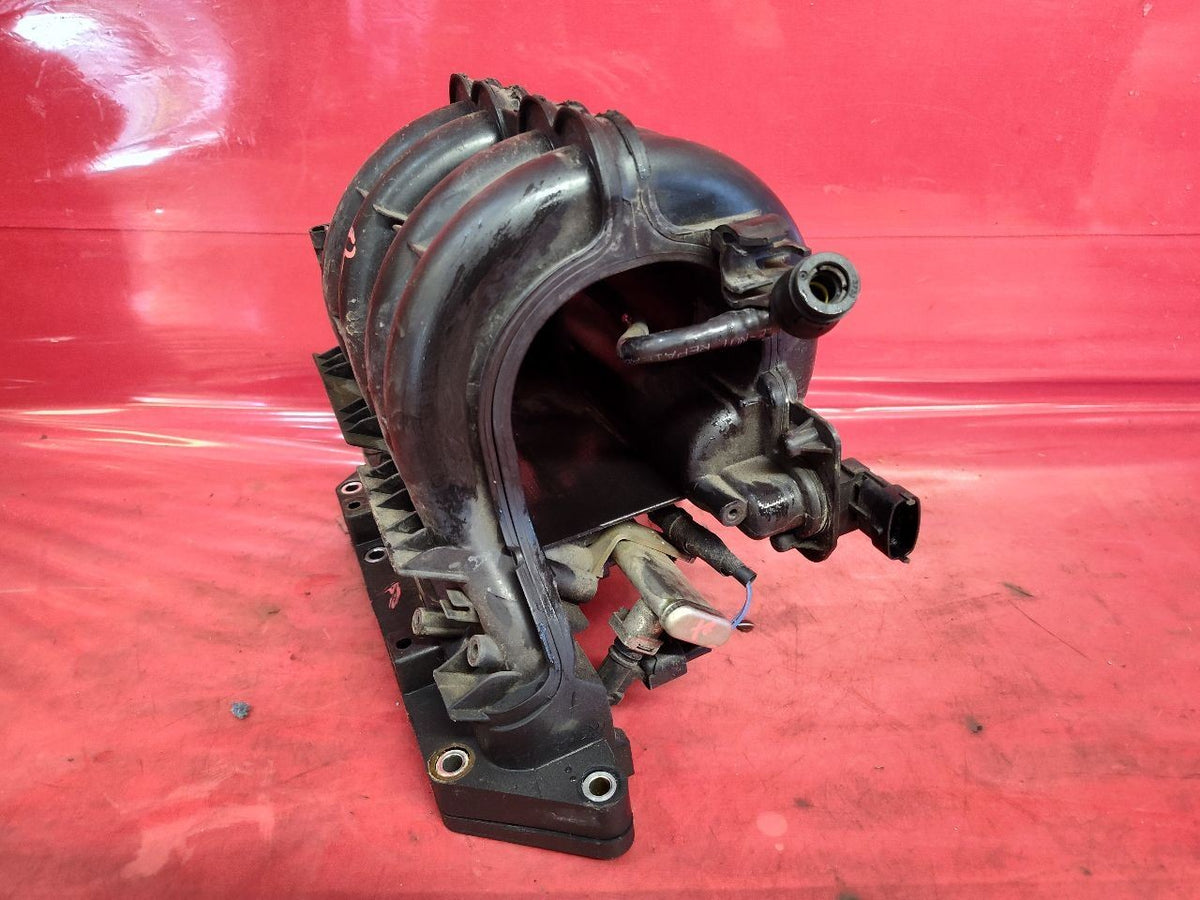 2012-2017 Fiat 500 1.4L MultiAir Naturally Aspirated Intake Manifold Plenum