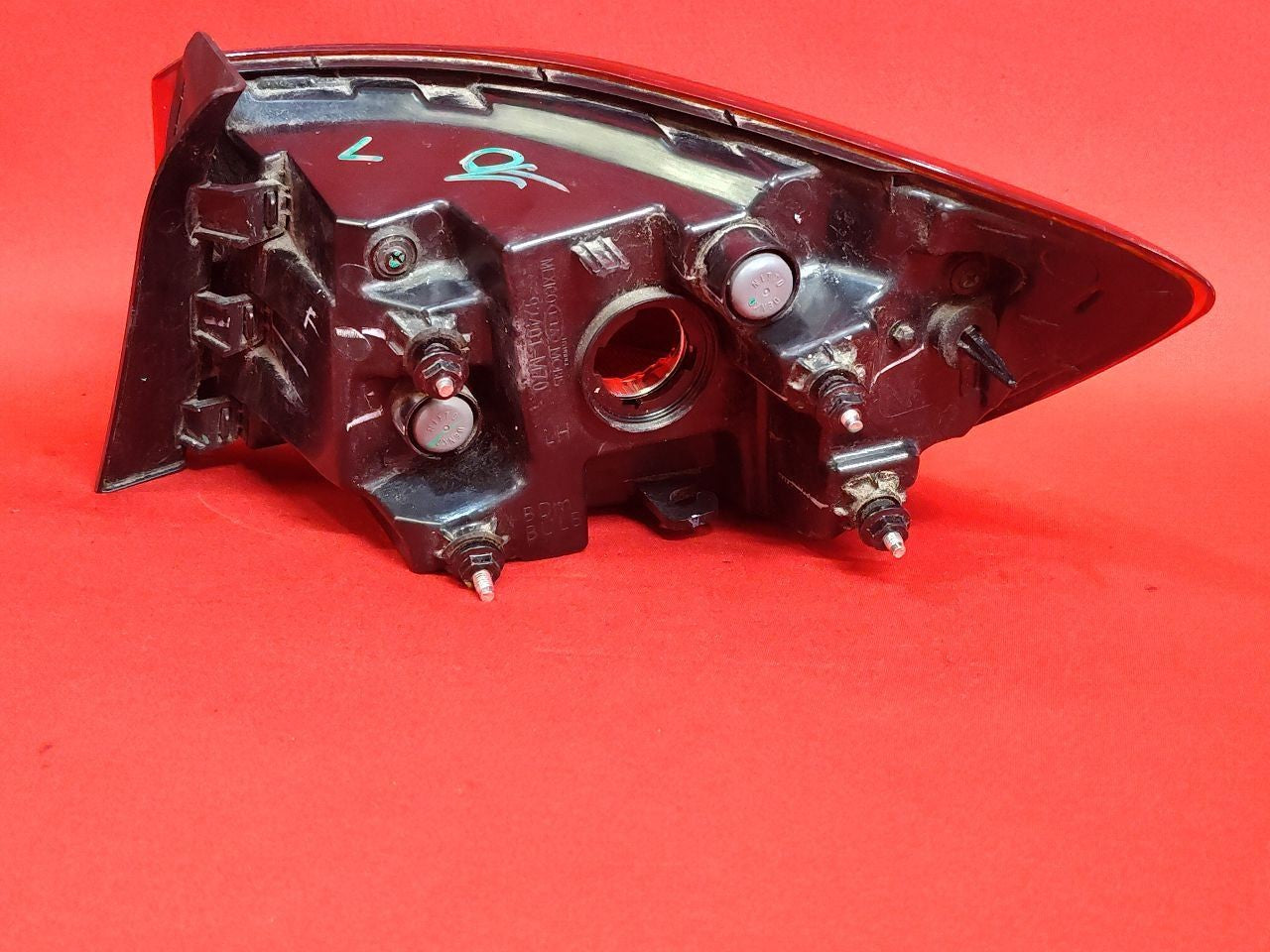 2019-2024 Kia Forte LEFT DRIVER OUTER Quarter Incandescent Tail Light Lamp