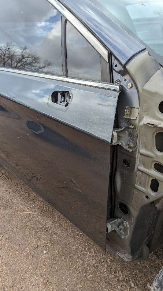 15-19 Subaru Legacy Sedan FRONT PASSENGER Door Shell Grade A - GG3 Carbide Gray