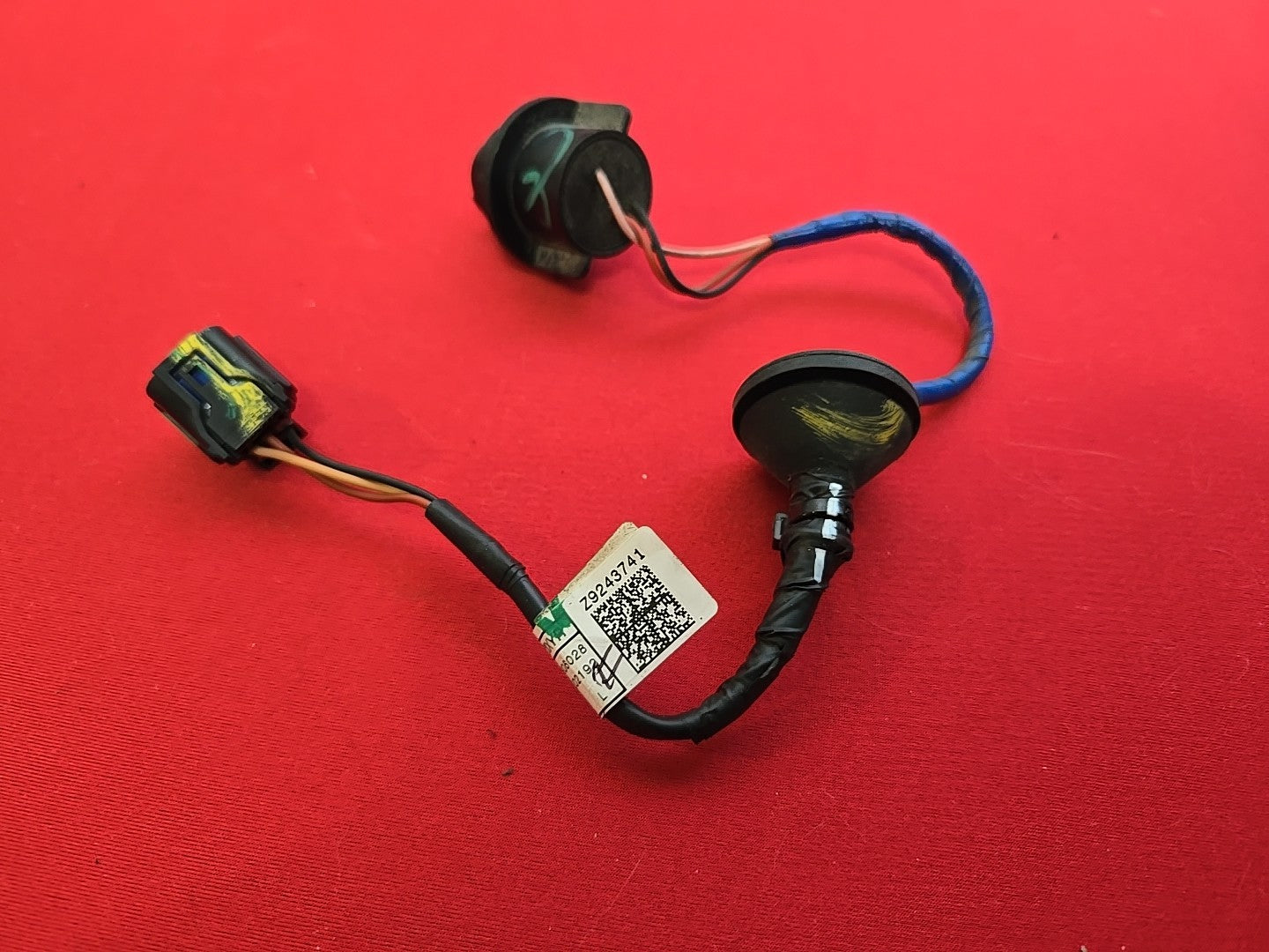 2019-2024 Kia Forte Left or Right OUTER Incandescent Tail Light - SOCKET HARNESS