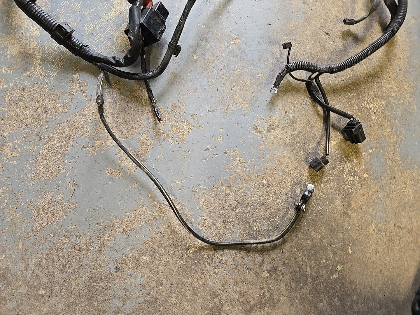 2001 Mitsubishi Montero LIMITED / XLS Positive Battery Cable Harness to Junction