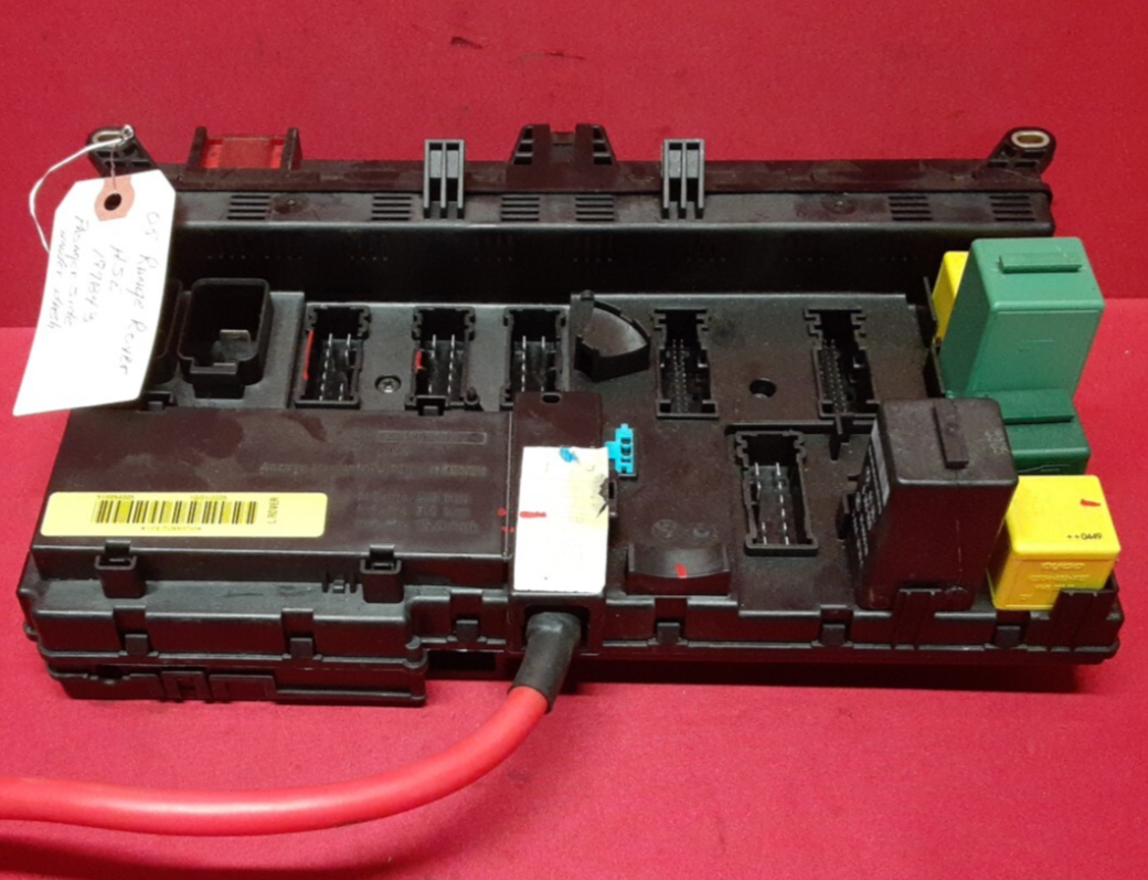 2003 - 2005 Land Rover Range Rover HSE Passenger Under Dash Fuse Box YQE500050