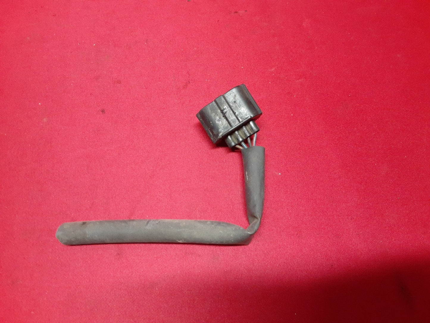 1992 1993 Lexus ES300 Toyota Camry 3.0L V6 A/T Throttle Body 22210-62090 PIGTAIL