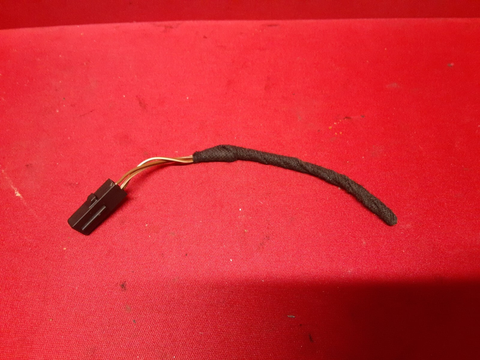 1996 - 2008 Audi 1995 - 2005 VW Parking Brake Switch 	1H0-947-561-A  PIGTAIL