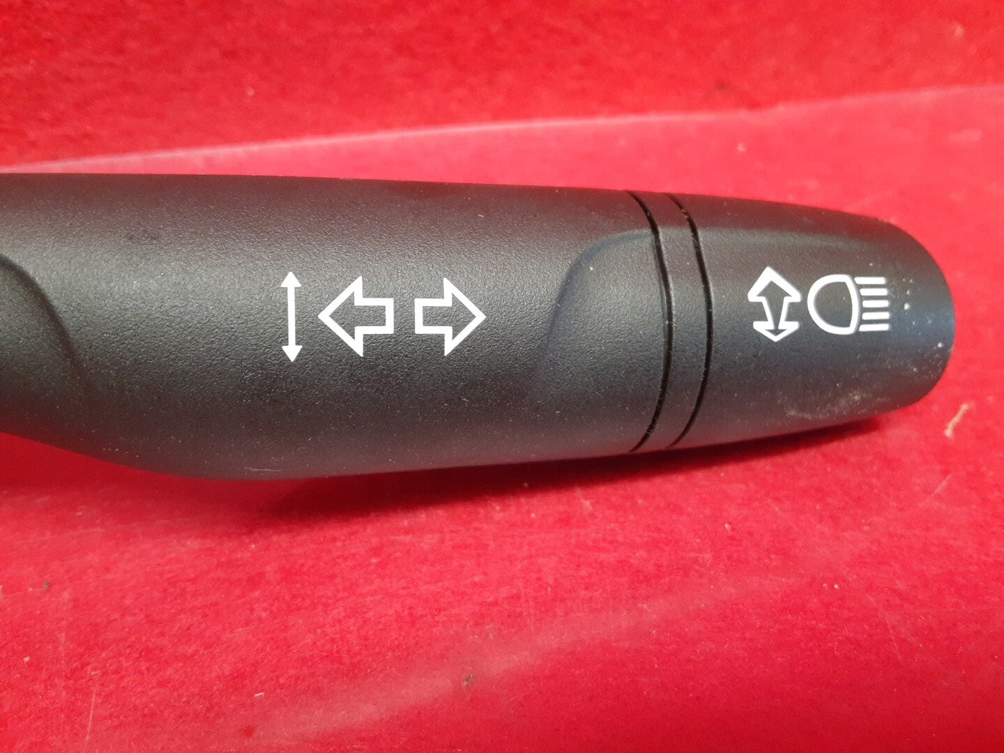 2016 - 2021 Chevrolet Buick Sedan Turn Signal Headlight Stalk Switch 84945500