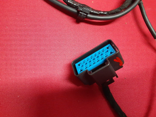 2013 - 2016 Dodge Dart Center Console SINGLE Auxiliary Port & Wiring Harness
