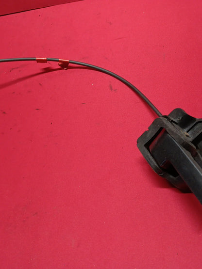 2004 - 2007 Freestar & Monterey RIGHT PASSENGER FRONT Door Latch 6F2Z-1621812-AA