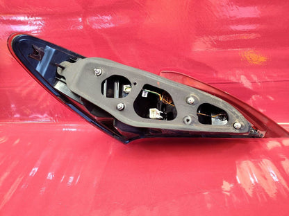 13-16 Hyundai Genesis Coupe RIGHT PASSENGER Combination Tail Light Lamp