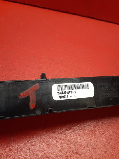 2005 2006 2007 Land Rover LR3 Hazard Switch Lock Switch Assembly YUL500450WUX