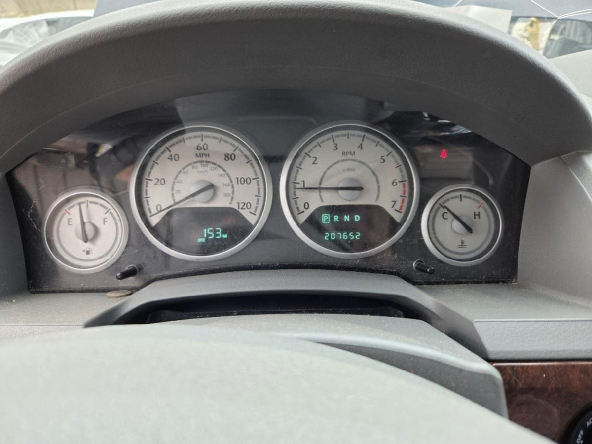 2010 Chrysler Dodge Van V6 A/T Instrument Cluster Speedometer Temp + Compass