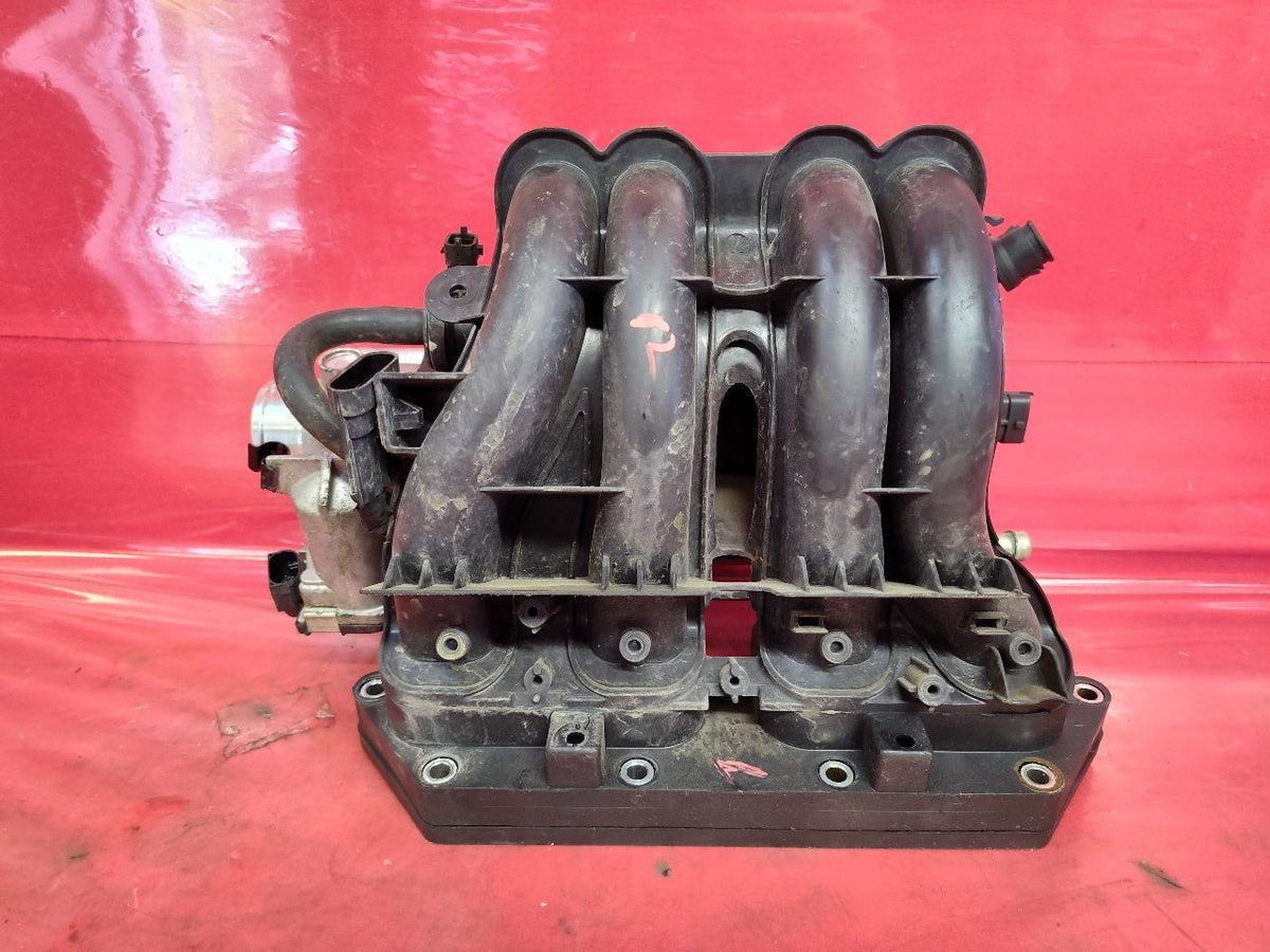 2012-2017 Fiat 500 1.4L MultiAir Naturally Aspirated Intake Manifold Plenum