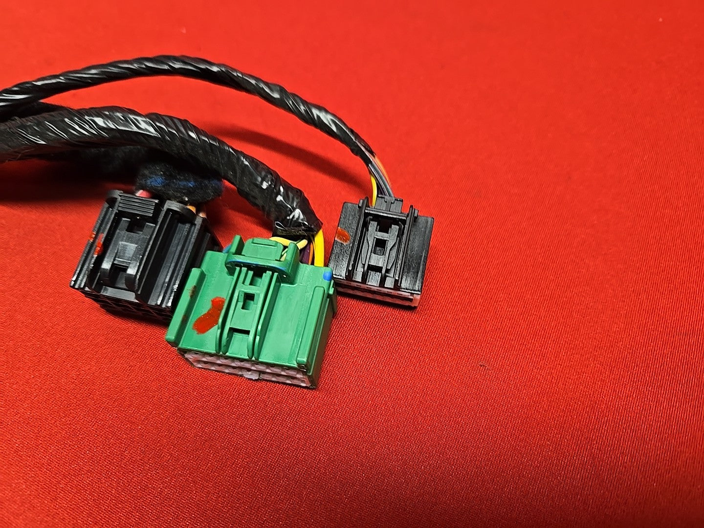 2012-2015 Fiat 500 Audio Stereo Radio Amplifier w/ BOSE Sound - PIGTAIL WIRES