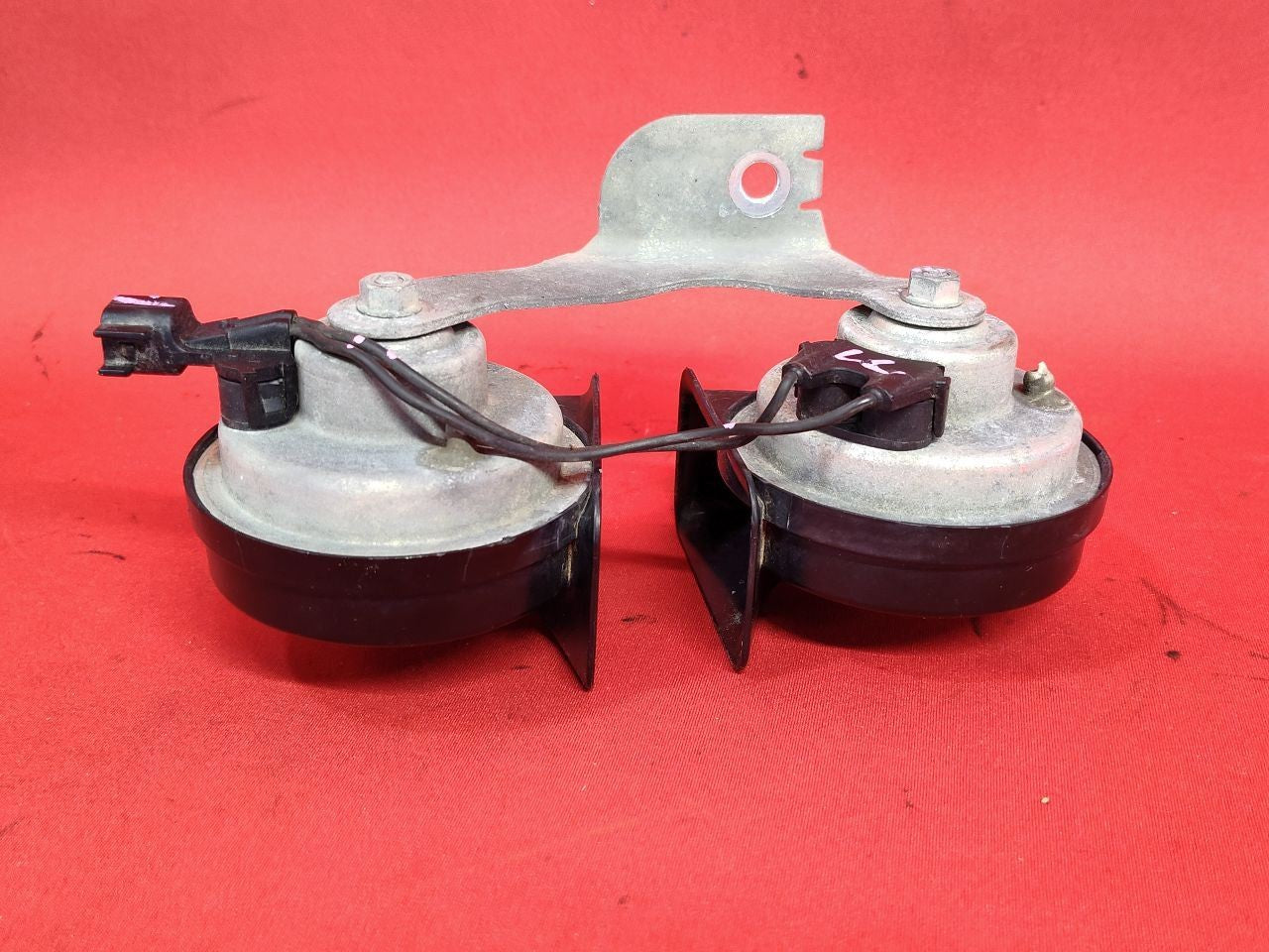 2005-2025 Nissan Pickup / SUV Low Note Electric Horn Set 25620-9BN1A