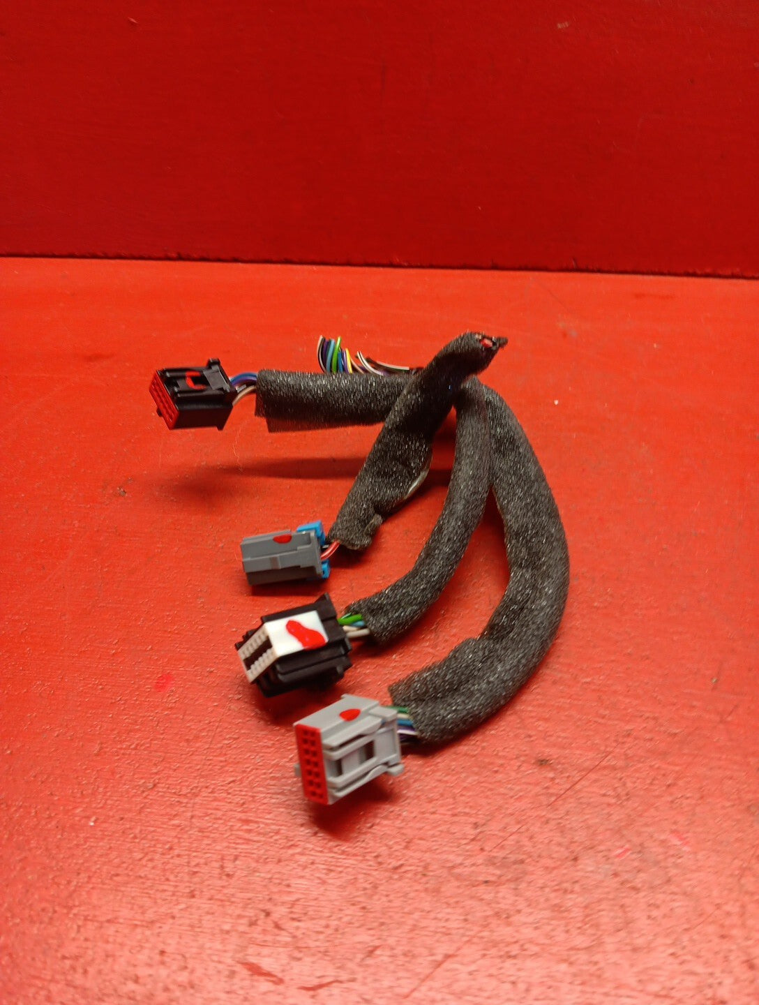 2007-2012 GM GMC Acadia Front Console Switch 12v Cubby PIGTAILS 25944078